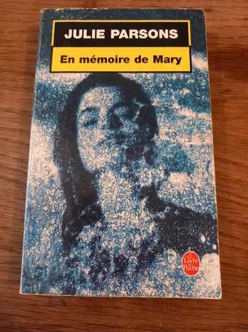 Livre en mémoire de Mary