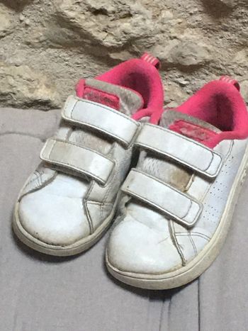 Chaussures fille Adidas taille 25