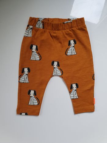 Pantalon motif chien Neuf 3 mois