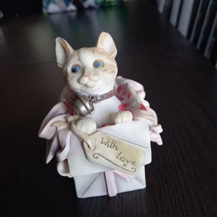 Petite statuette décorative "Chat"
