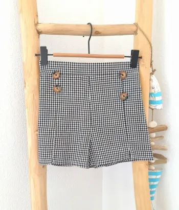 Short 8 ans