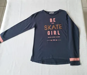 T-Shirt manches Longues Taille 11-12 Ans(152 cm) marque TIFFOSI