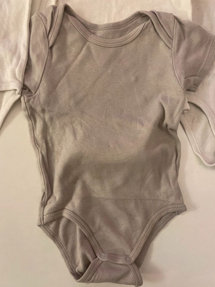 Lot de 8 bodies - photo numéro 5