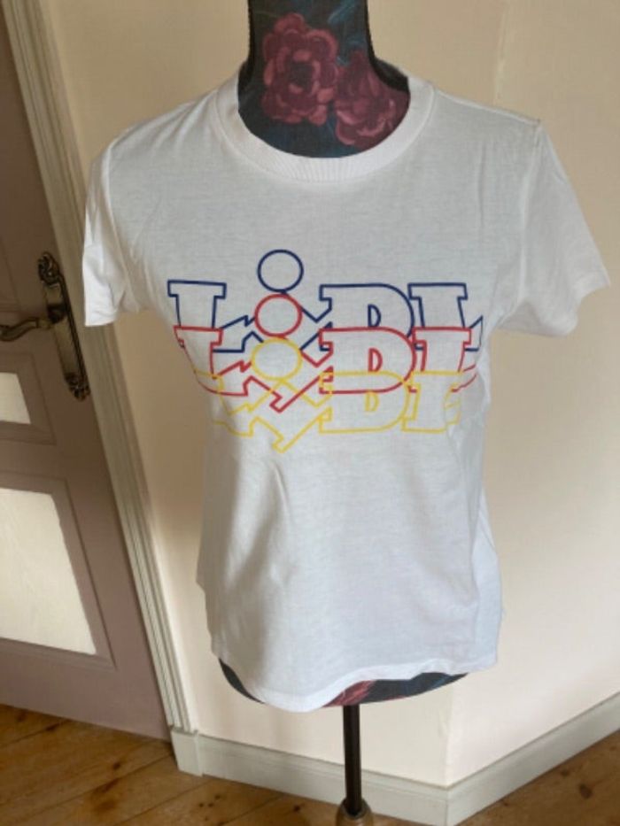 Joli t-shirt đź‘• LIDL TAILLE S