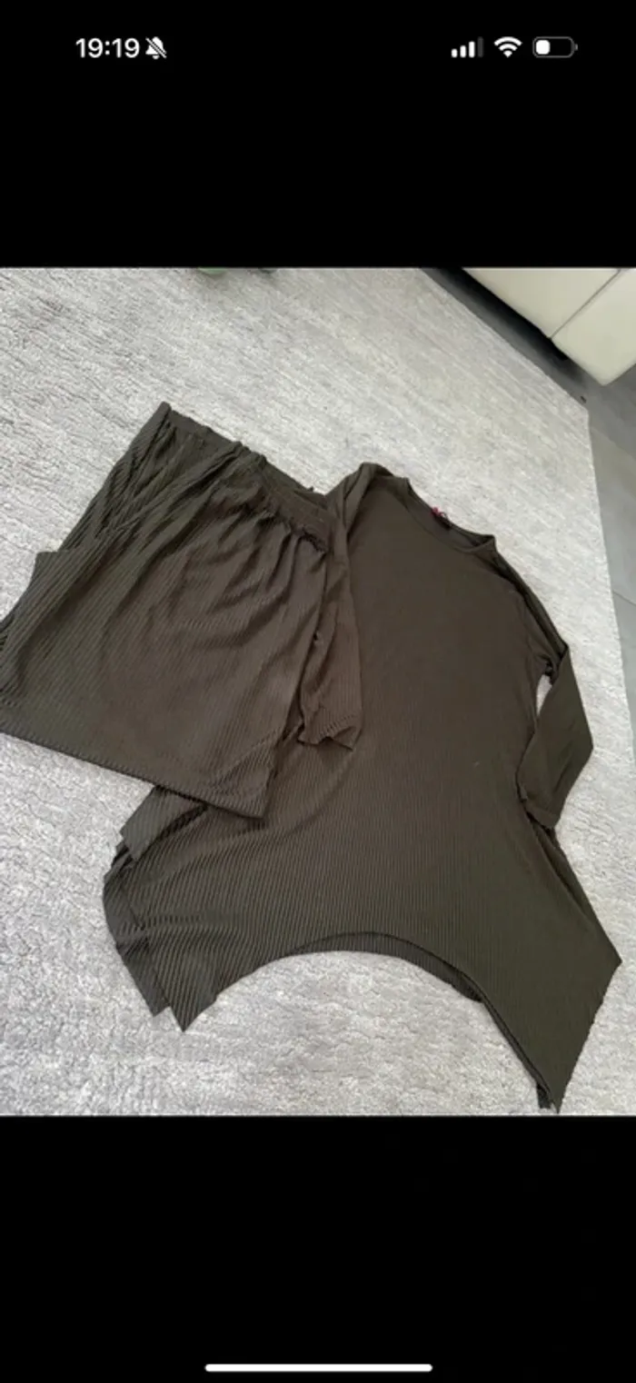 Ensemble femme fine taille 42 neuf - photo numéro 3
