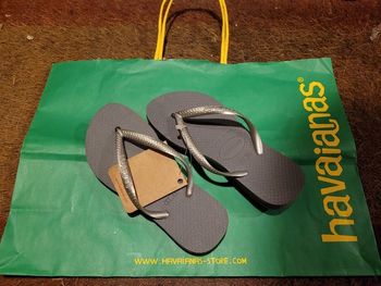 Tongues Havaianas neuf étiquette 28 / 29