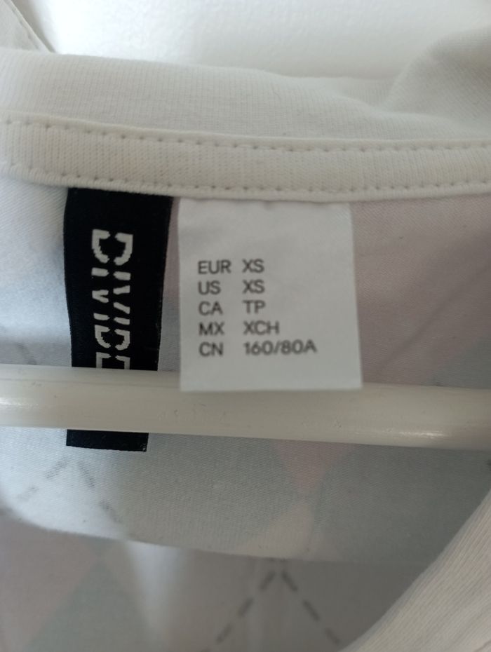 Robe manches courtes - photo numéro 4