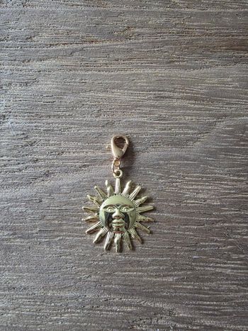 Charms Soleil ' Doré 