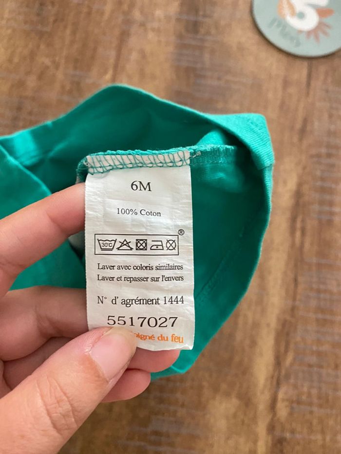 T-shirt manches longues NPO baby taille 6 mois - photo numéro 3