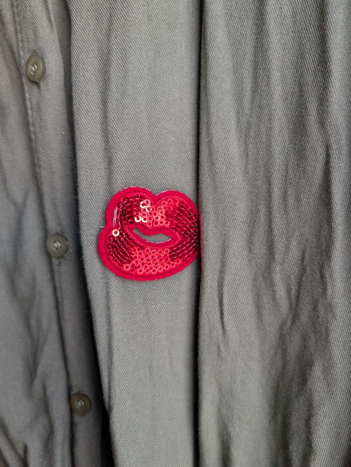 Chemise kaki style militaire à patchs 36 - photo numéro 3