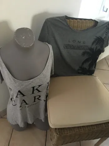Joli lot 2 tee shirt Jennyfer Cache cache taille M