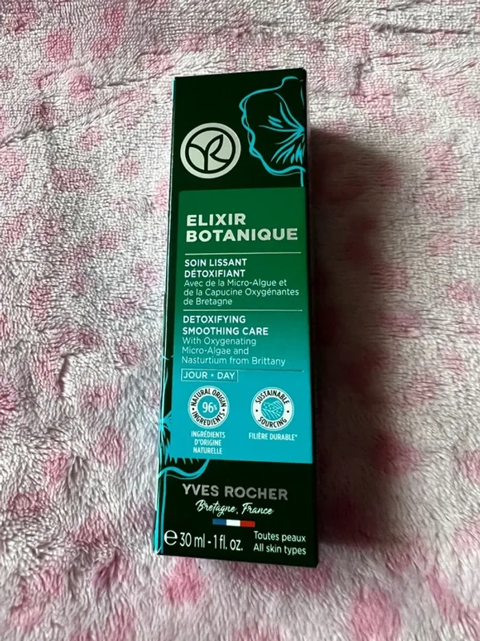 Soin jour lissant et détoxifiant  Yves rocher