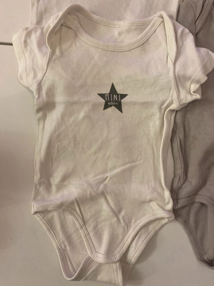 Lot de 8 bodies - photo numéro 4