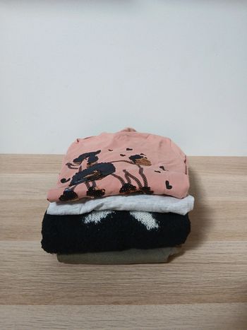 Lot vêtements 12 ans 2 tee-shirts, 1 jean et 1 pull