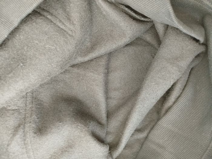 Sweat noir à capuche taille S Gémo. - photo numéro 5