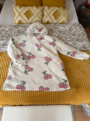 pull plais cerise