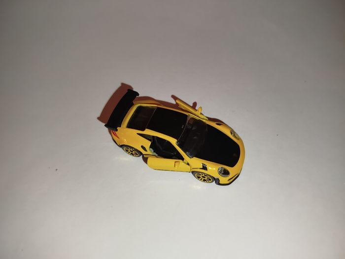 Majorette Porsche 911 GT3 RS - photo numéro 9