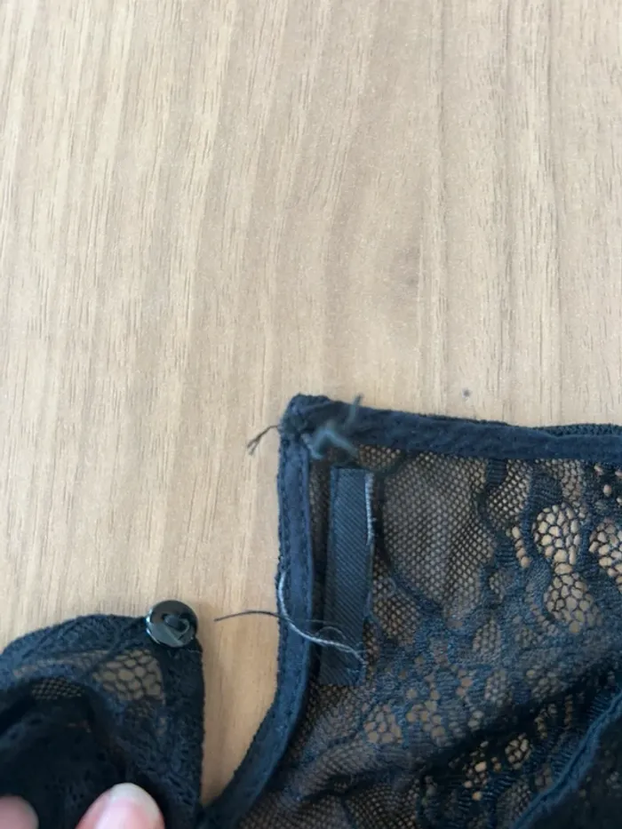 Haut dentelle noir taille 10 ans - photo numéro 7