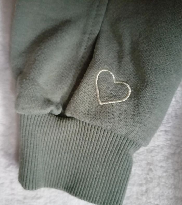 Sweat 8/9 ans Primark - photo numéro 2