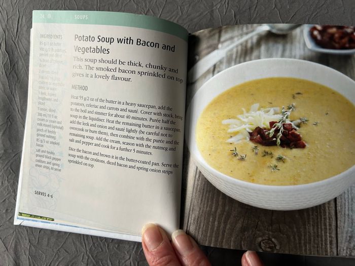 Petit livre de recettes de pommes de terre en anglais - photo numéro 7