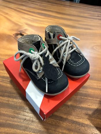 Chaussure kickers pointure 21