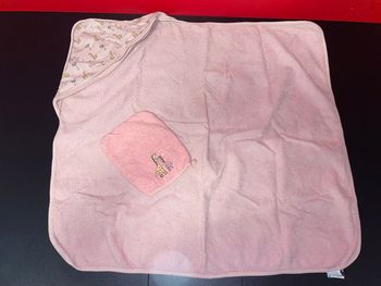 Sortie de bain bébé rose avec gant assorti – Kiabi