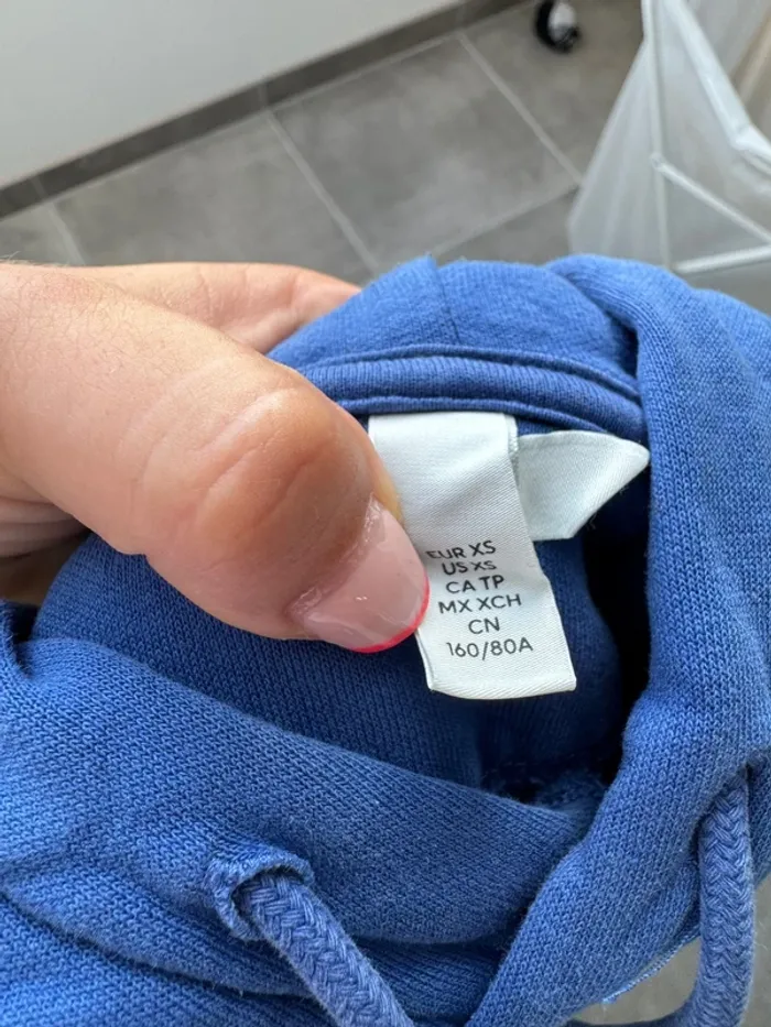 Sweat-shirt HM XS - photo numéro 3