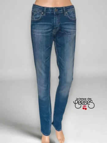 Jean vintage y2k Le Temps Des Cerises ,coupe droite ,taille basse , stretch