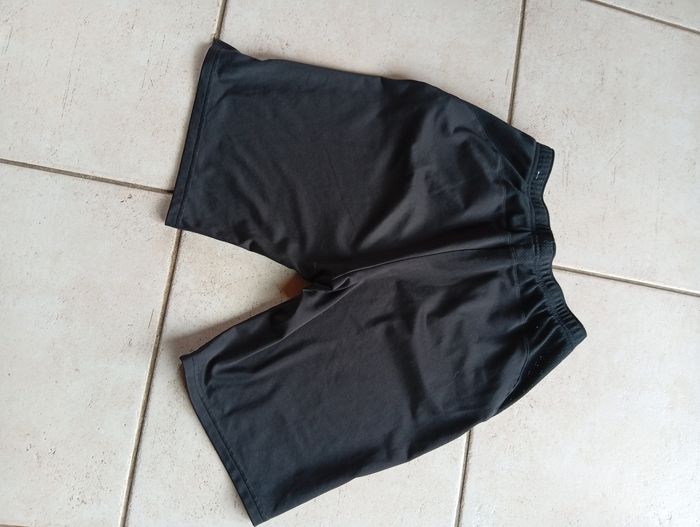 Short Ado 14/15 ans. - photo numéro 3