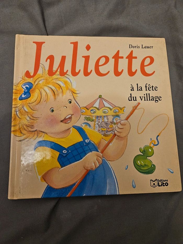 Juliette a la fête du village