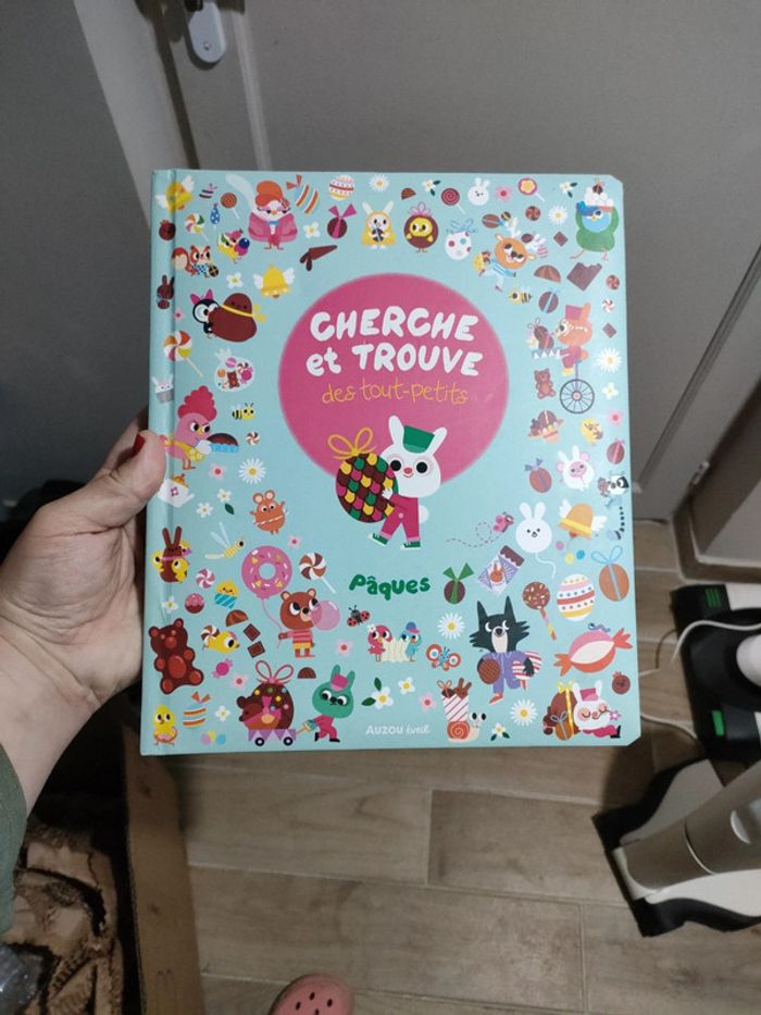 Livre neuf cherche et trouve de Pâques