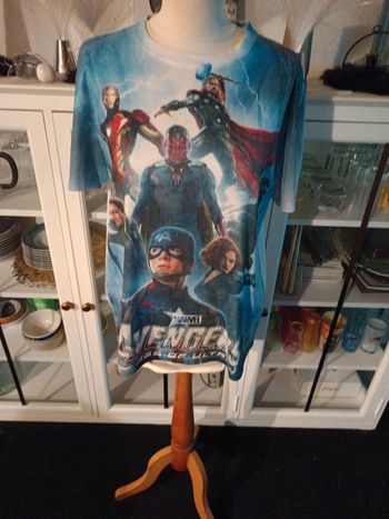 T shirt homme Avengers taille XL