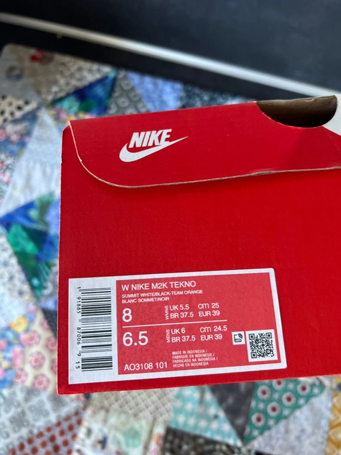 Basket Nike unisex taille 39 - photo numéro 13