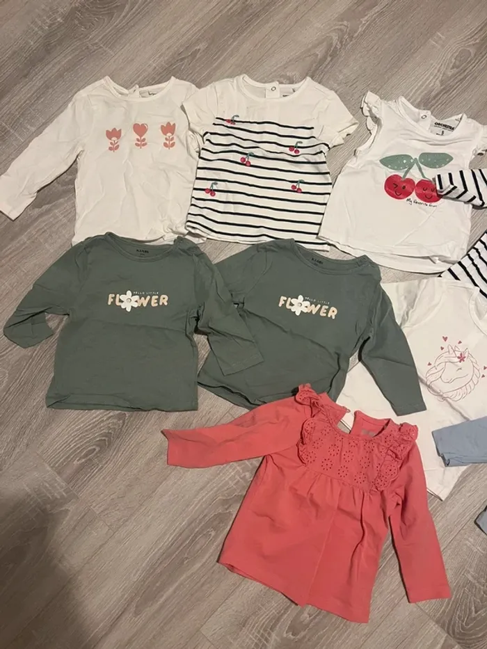 Lot de tee shirts 9 mois - photo numéro 2
