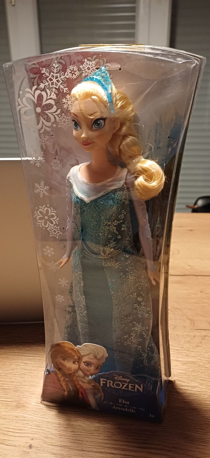 Poupée Elsa reine des neiges - photo numéro 3