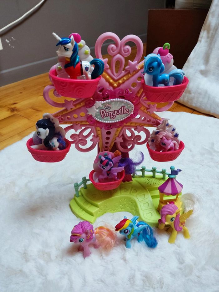 🦄Manège de fête foraine My Little Pony et 8 poneys- Hasbro🦄 - photo numéro 2