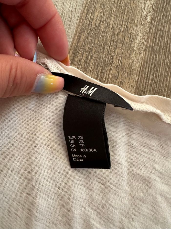 - Robe H&M - Taille XS - Très bon état - photo numéro 2