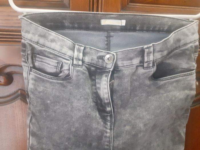 Jean délavé noir - photo numéro 2