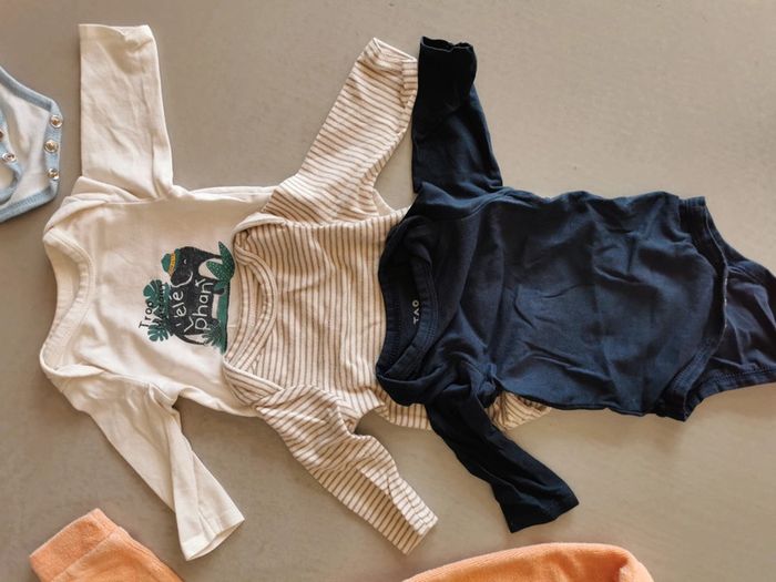 Lot vêtements 1 mois garçon hiver 20 pièces - photo numéro 3