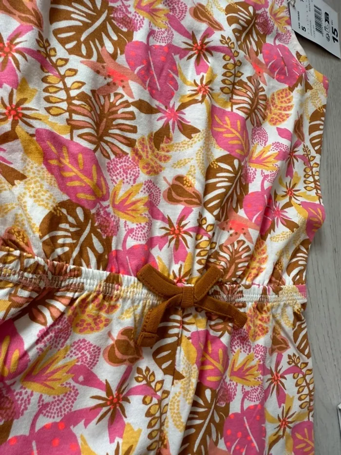 Superbe combi short DPAM 5 ans neuve - photo numéro 3