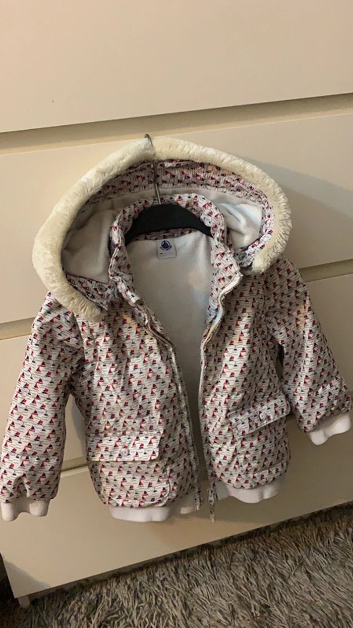 Joli blouson garçon (taille 24 mois)