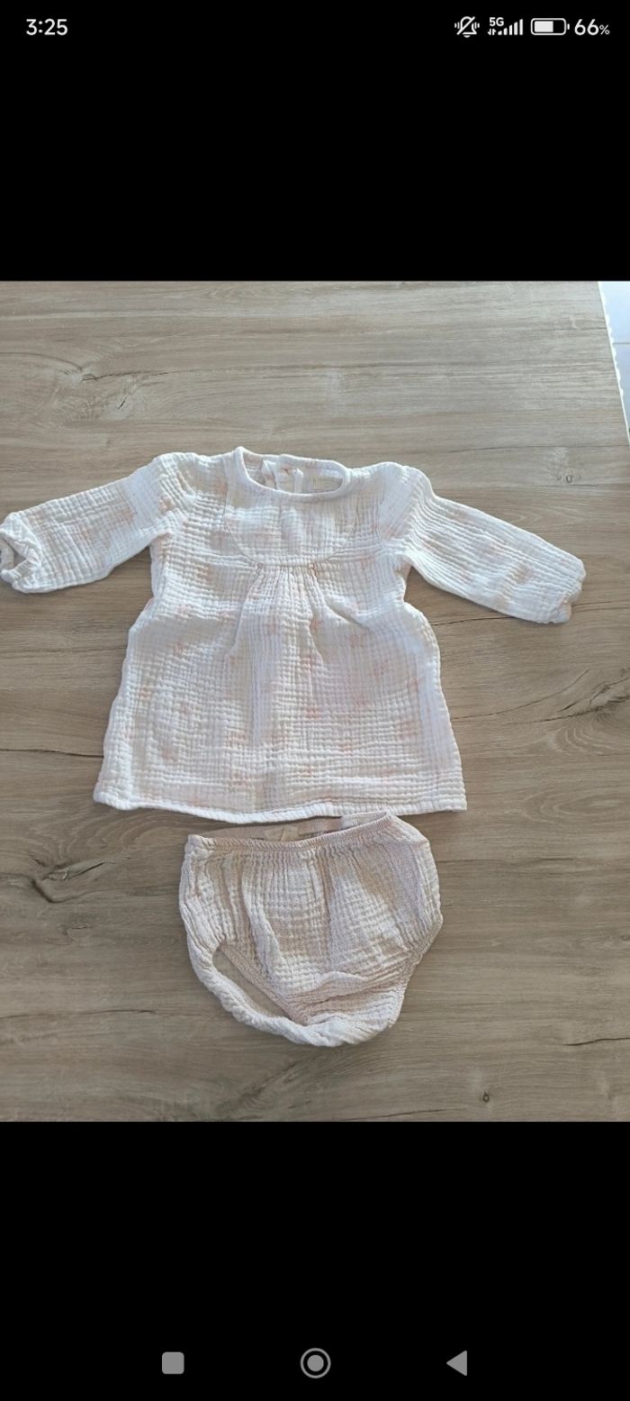 Robe taille 9 mois