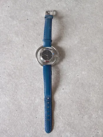 Montre femme bleu the genuine leather