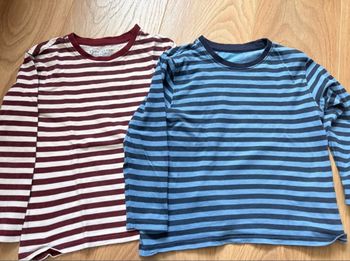 Lot 2 t-shirts manches longues rayés 4/5 ans bleu et bordeaux