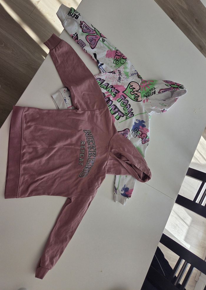 Deux pulls taille 8-9ans