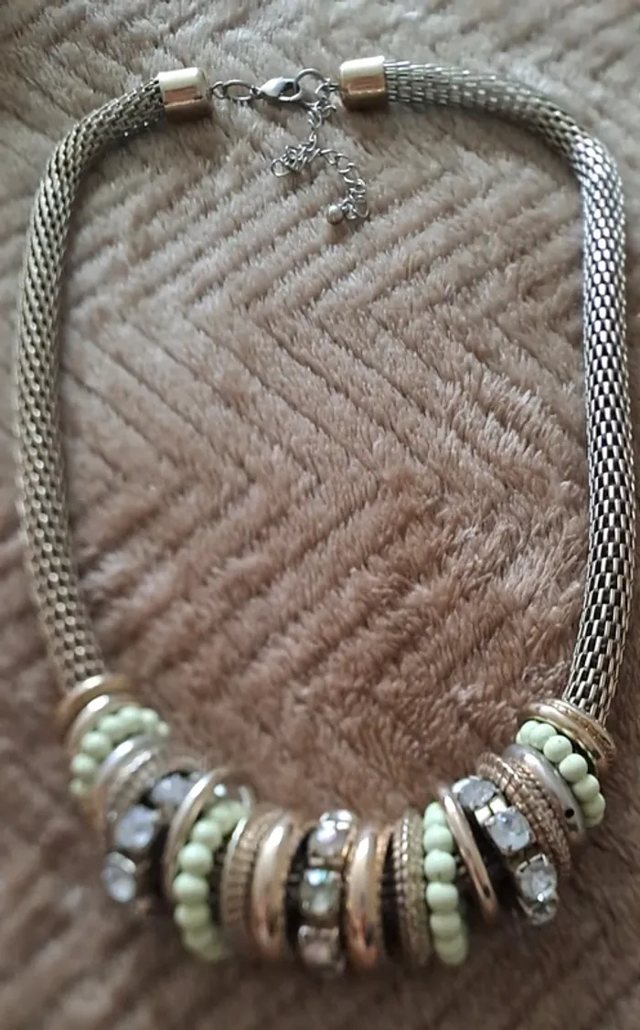 Collier new look