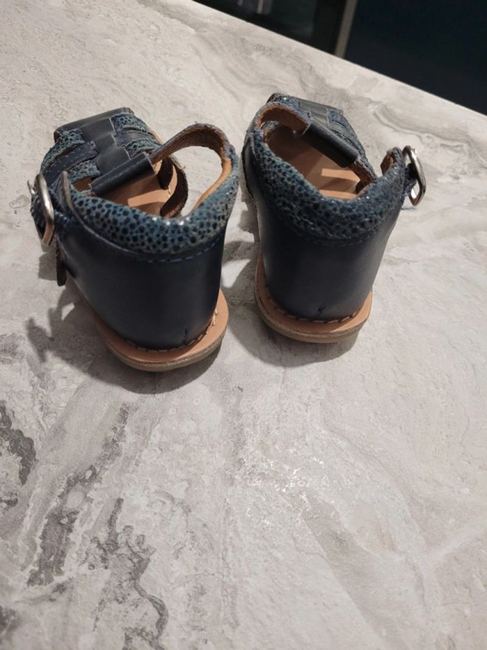 Chaussures en cuir taille 20 - photo numéro 4