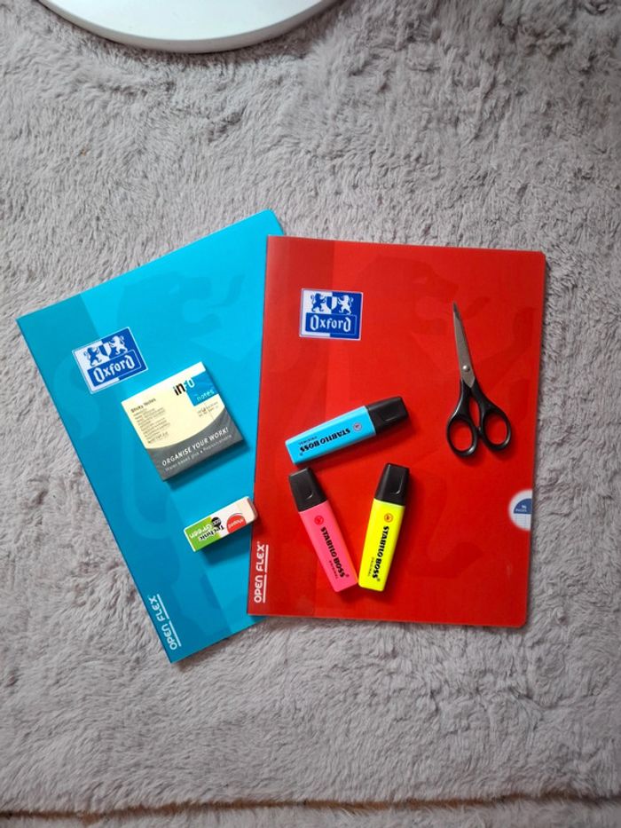 Lot fournitures scolaires / papeterie
