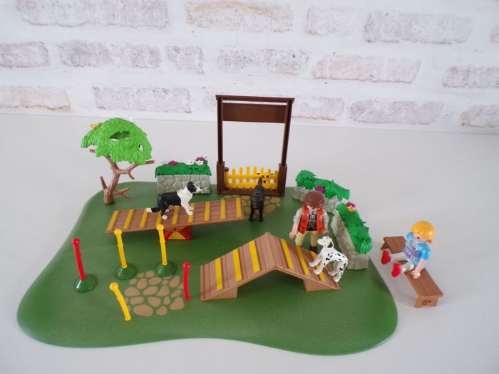 Centre de dressage - Playmobil (J18) - photo numéro 2