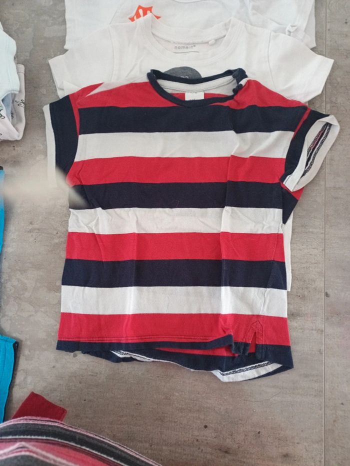 Lot tshirt 12mois - photo numéro 4